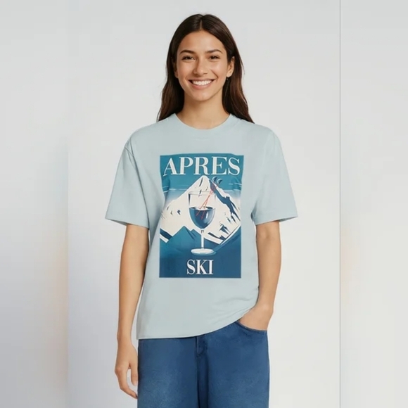 Wildfox Après Cocktail Ryan Tee - Baby Blue - Various Sizes - NWT - Picture 5 of 5